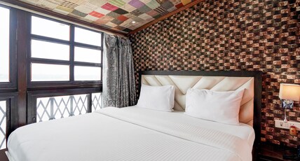 Palette by CheckIn Heritage Scindia Ghat Room Type - Suite Balcony Room With Ganga View