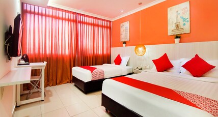 OYO 761 City Hotel Room Type - Malaysia Deluxe Triple