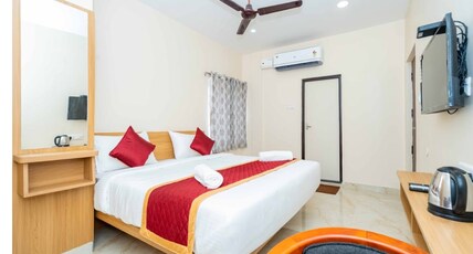 Hotel SG Enclave Room Type - Super Deluxe Double Bedroom AC