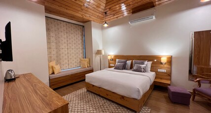 Dandelion by the Hills Room Type - Aster Suite