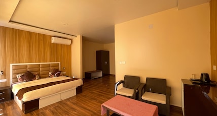 Indra Stay at Bir-Billing Room Type - Super Deluxe Room with Independent Balcony and Tea Gargen View Indra Stay at Bir-Billing Room Type - Super Deluxe Room with Independent Balcony and Tea Gargen View