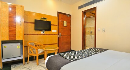 Hotel Hari Piorko Grand Room Type - Room with Dining Area