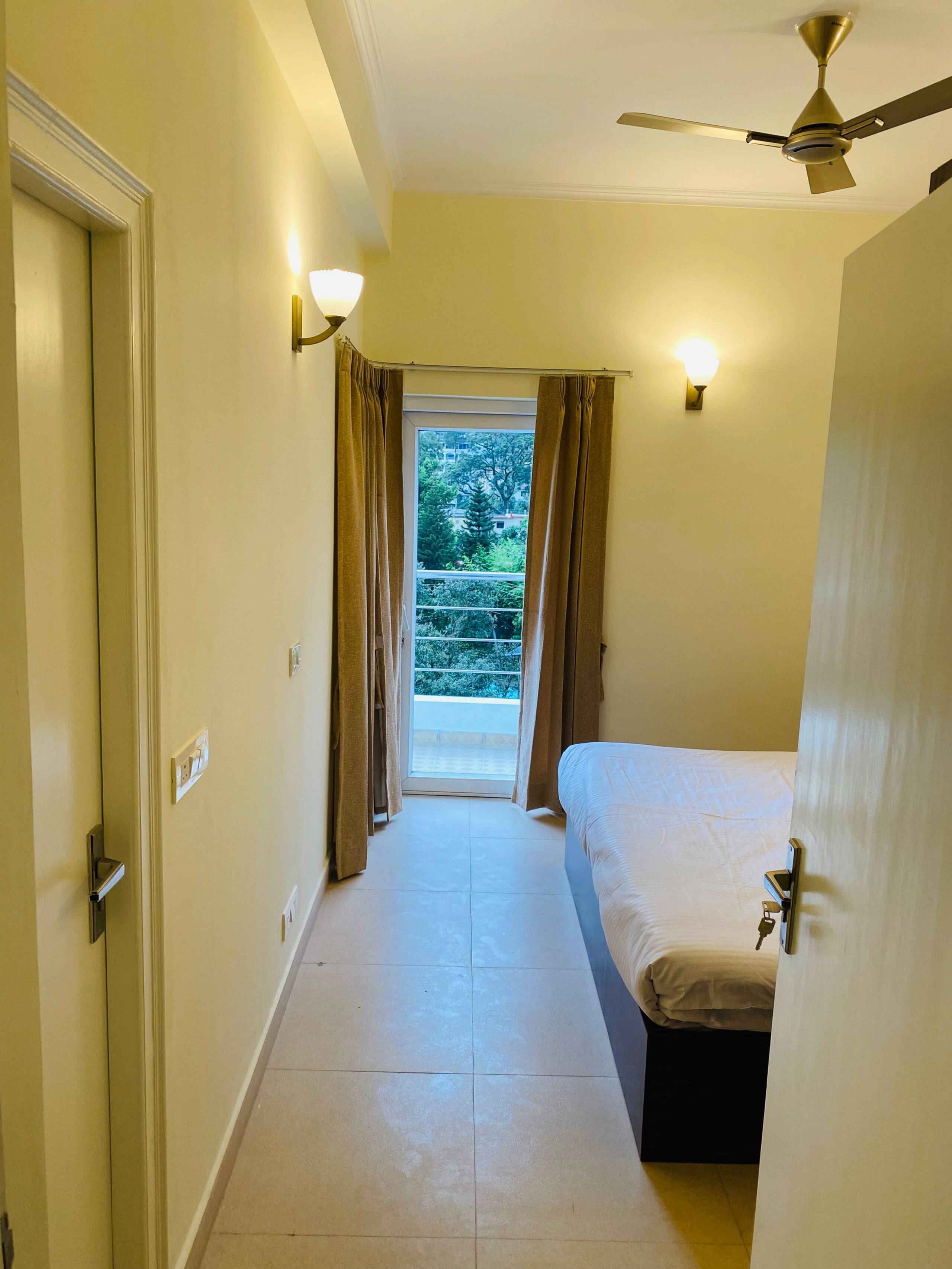 Luxury 2BHK Flat, Kaichidham Nanital - Tap to explore photos