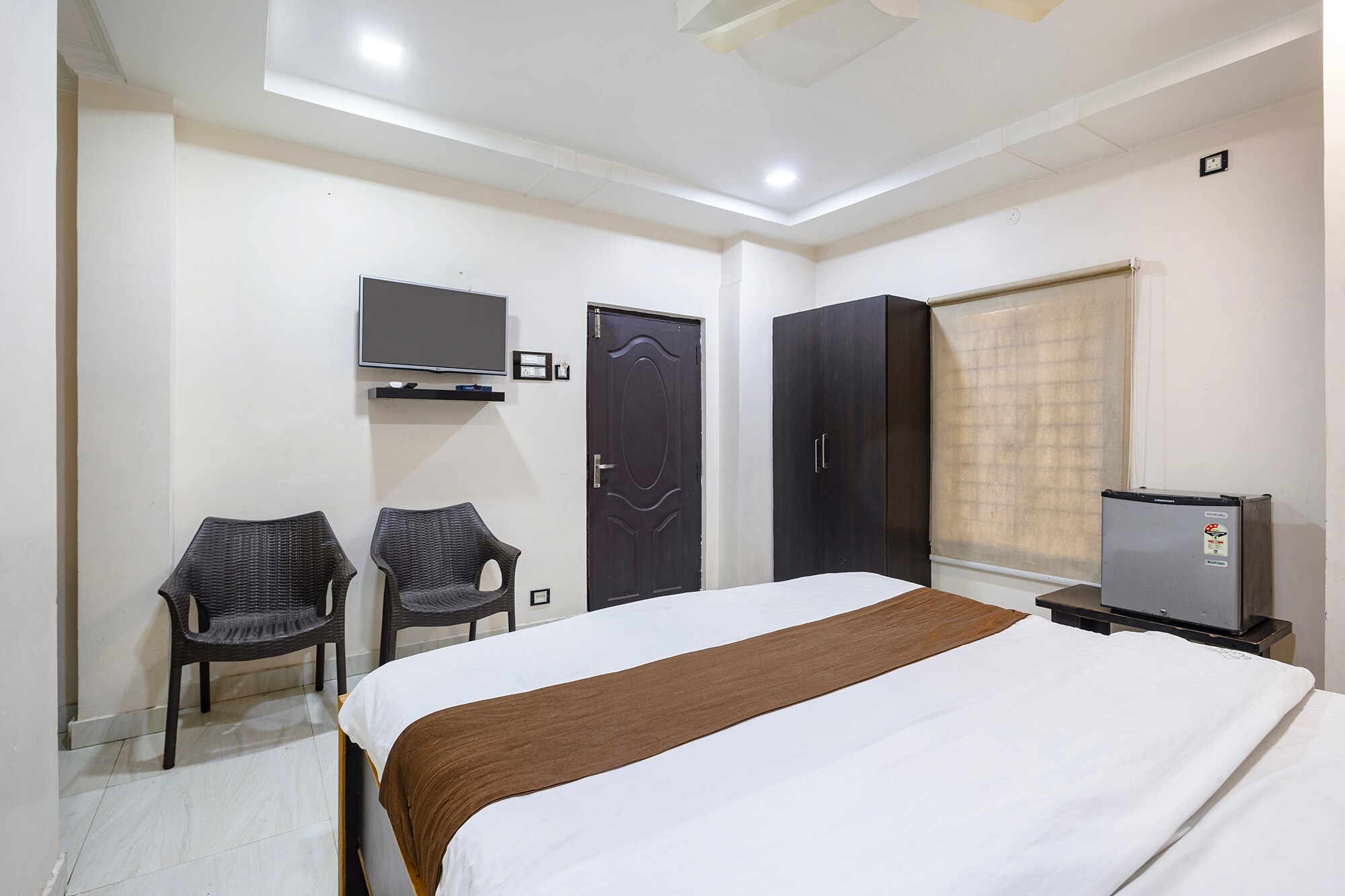 FabHotel Aditya Grand - Tap to explore photos