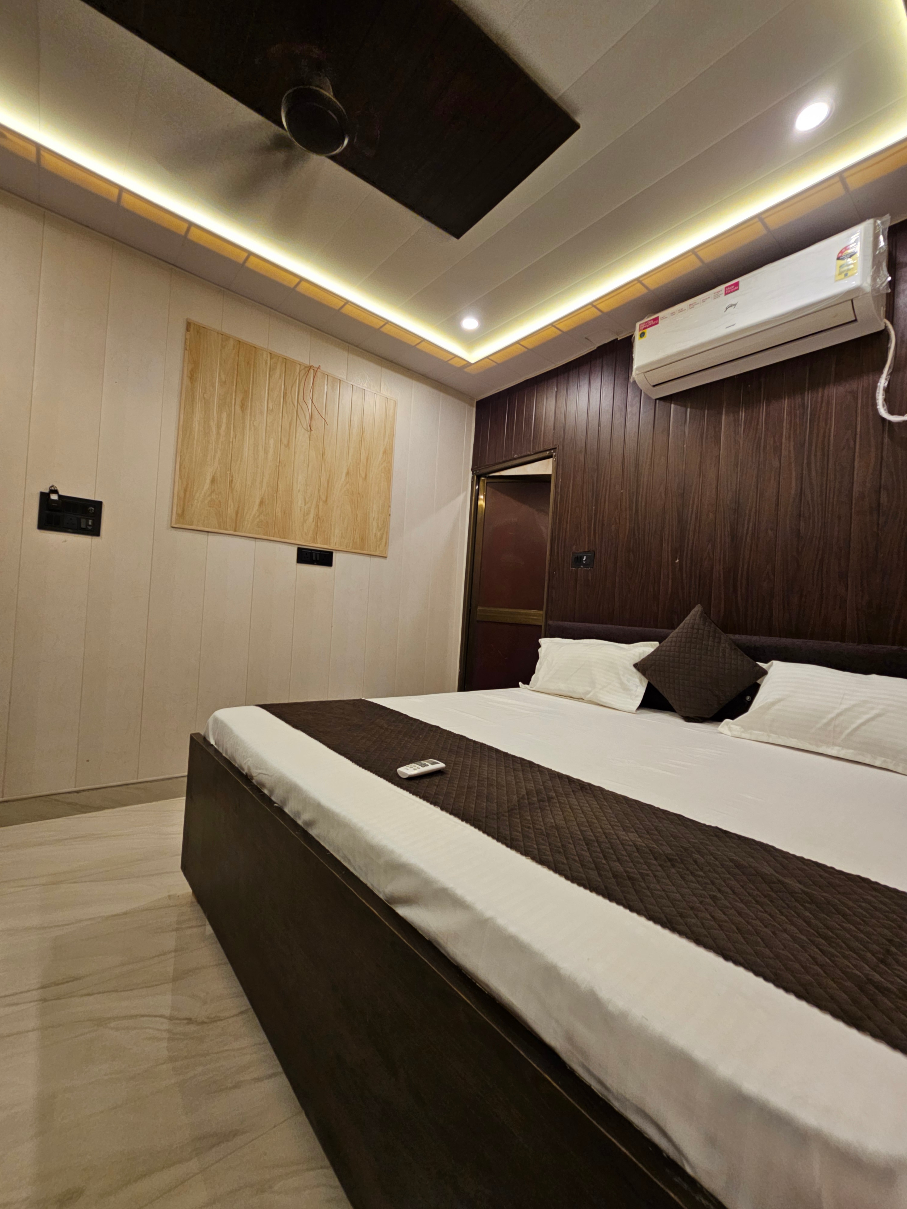 Chhaya Niketan Home Stay - Tap to explore photos