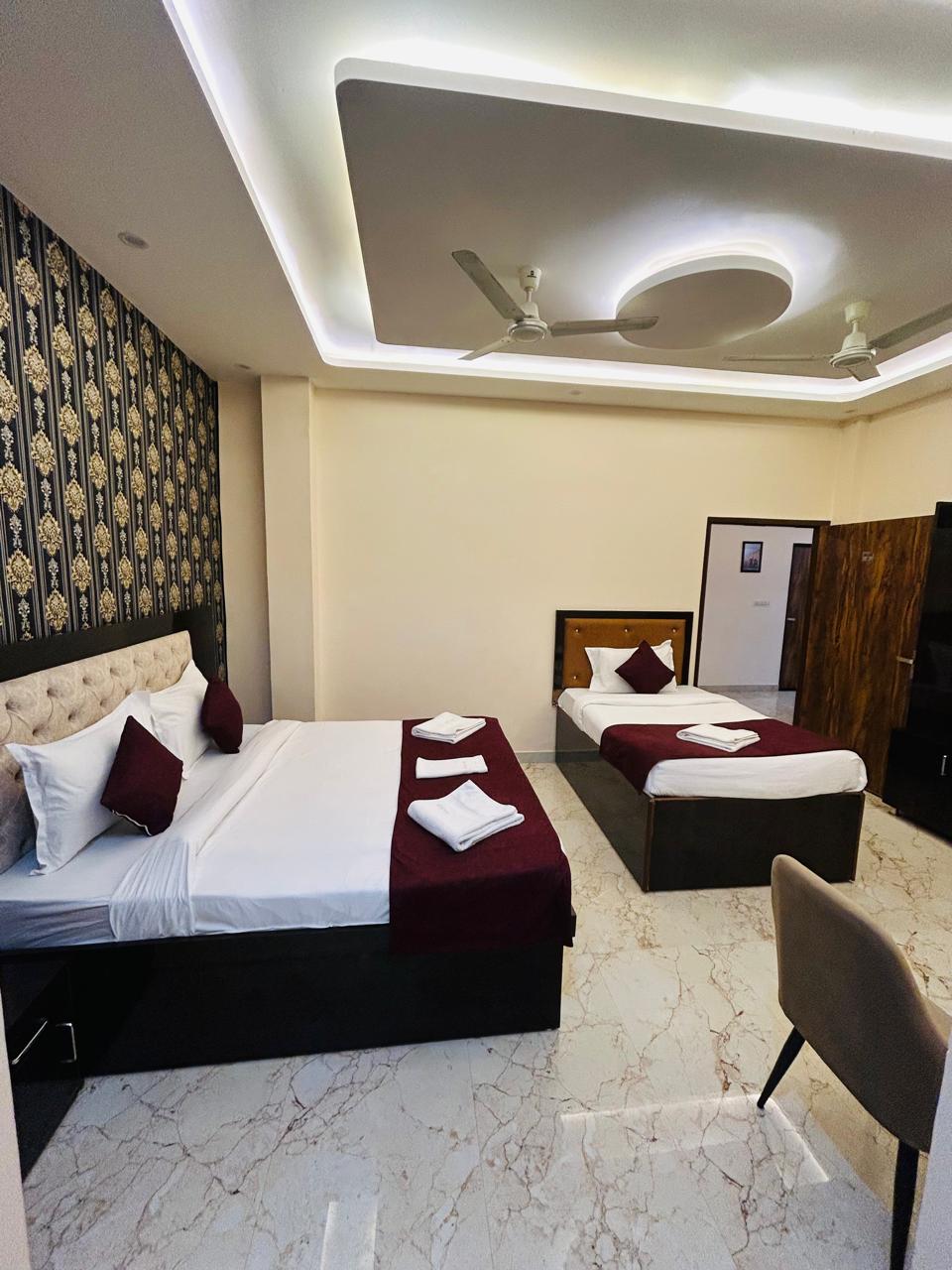 Hotel DVL Inn - Near Jalmahal Jaipur - Tap to explore photos