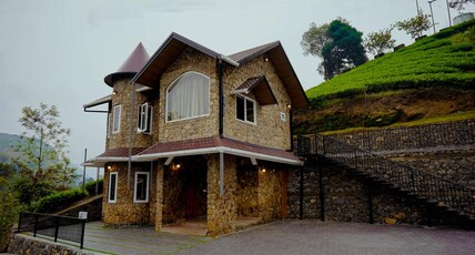 Tiyans Room Type - The Mansion - Stone Cottage With 3 BedRoom
