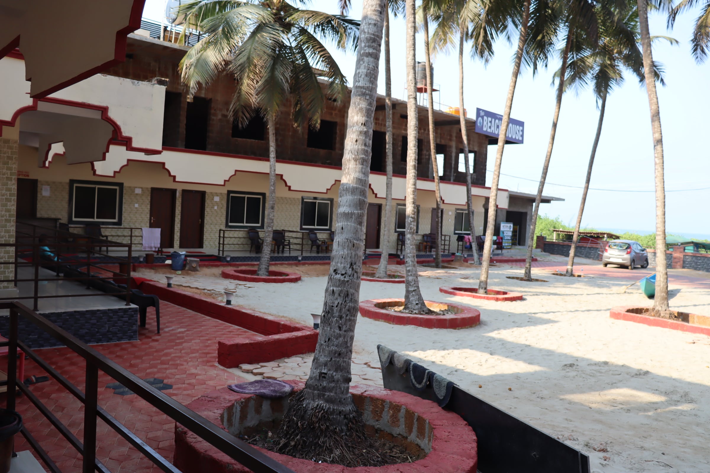 STAYMAKER Murudeshwar Beach House - Tap to explore photos