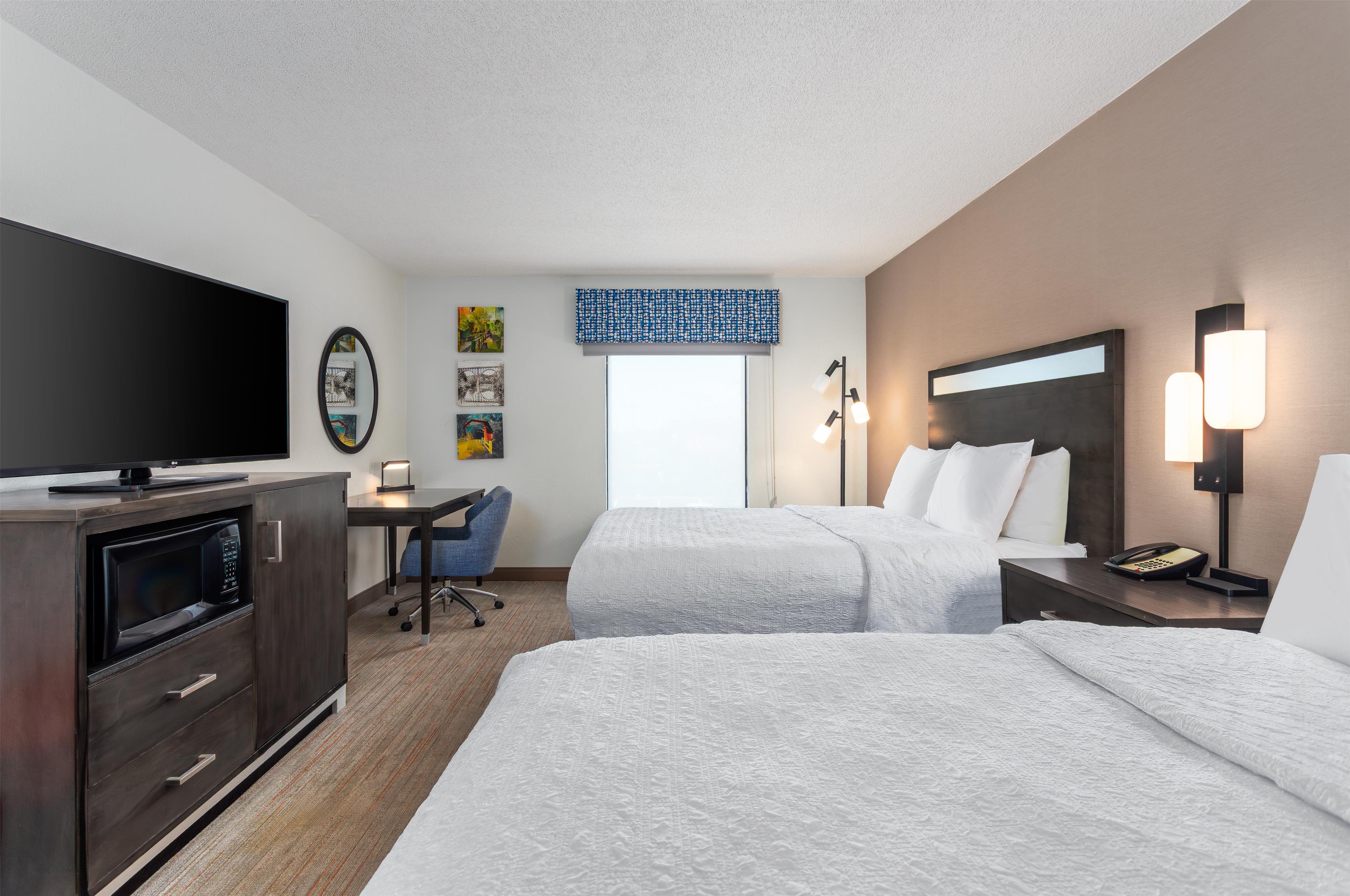 Hampton Inn Akron-South - Tap to explore photos