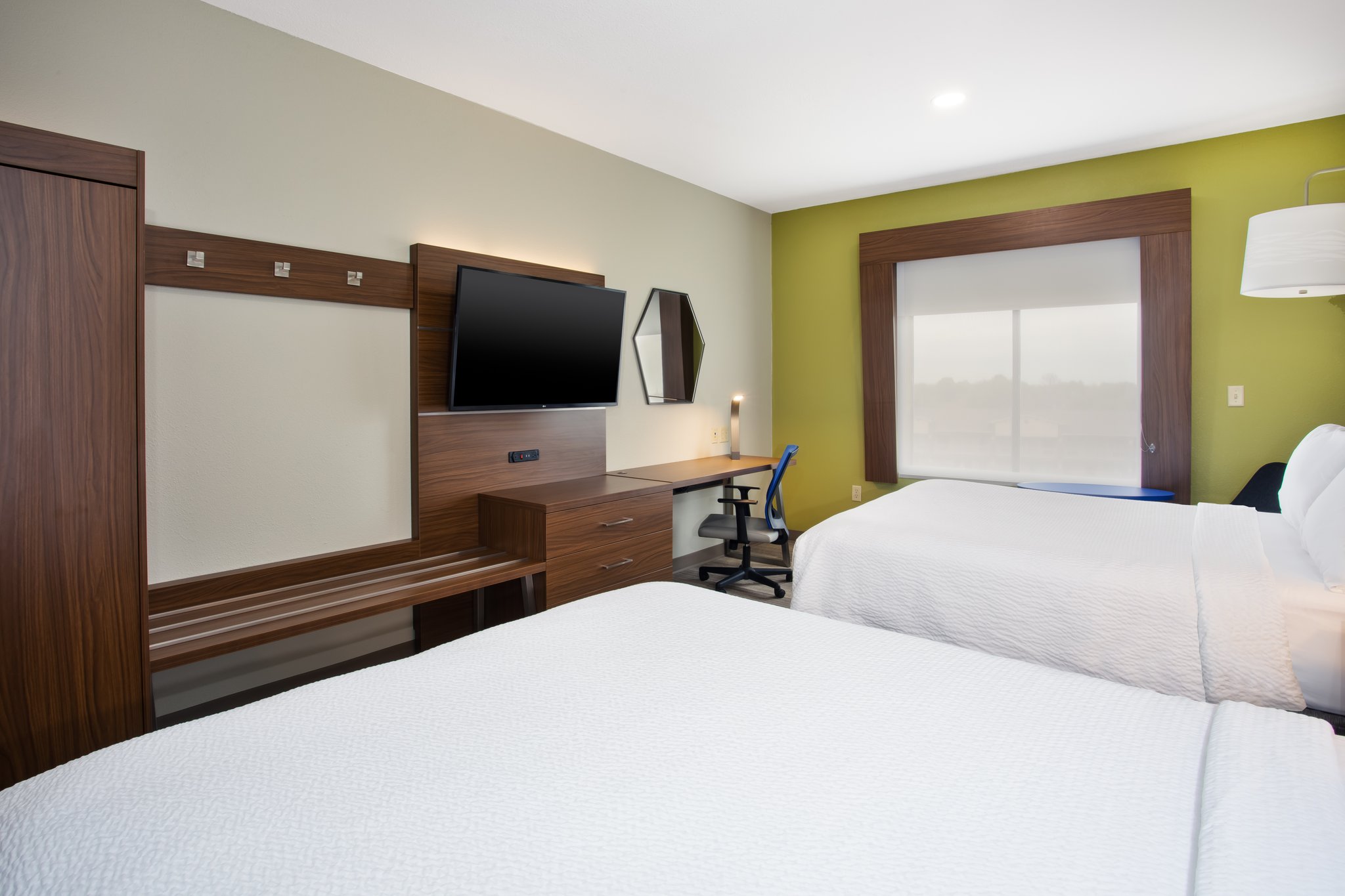Holiday Inn Express Hotel and Suites Katy, an IHG hotel - Tap to explore photos