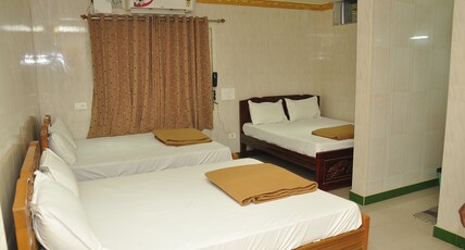 Hotel Raamajeyam Room Type - Six Bed Room AC