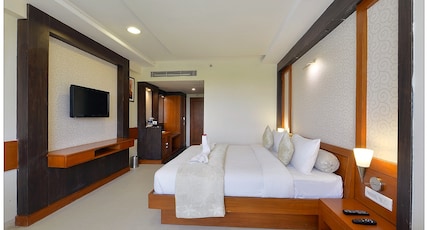 Madhuram Royale By Shri Ram Excellency Group Room Type - Deluxe Room Madhuram Royale By Shri Ram Excellency Group Room Type - Deluxe Room