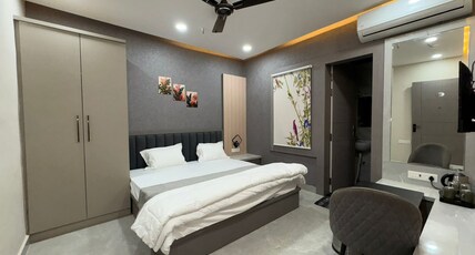 Hotel R J Heights Room Type - Suite Room