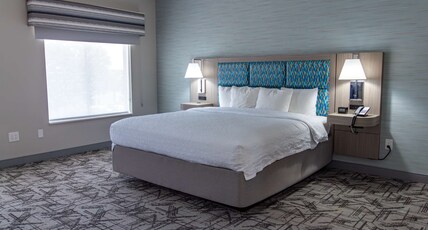 Hampton Inn & Suites by Hilton Denton Room Type - 1 KING STUDIO STE NONSMOK