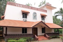Kuttralam Resorts