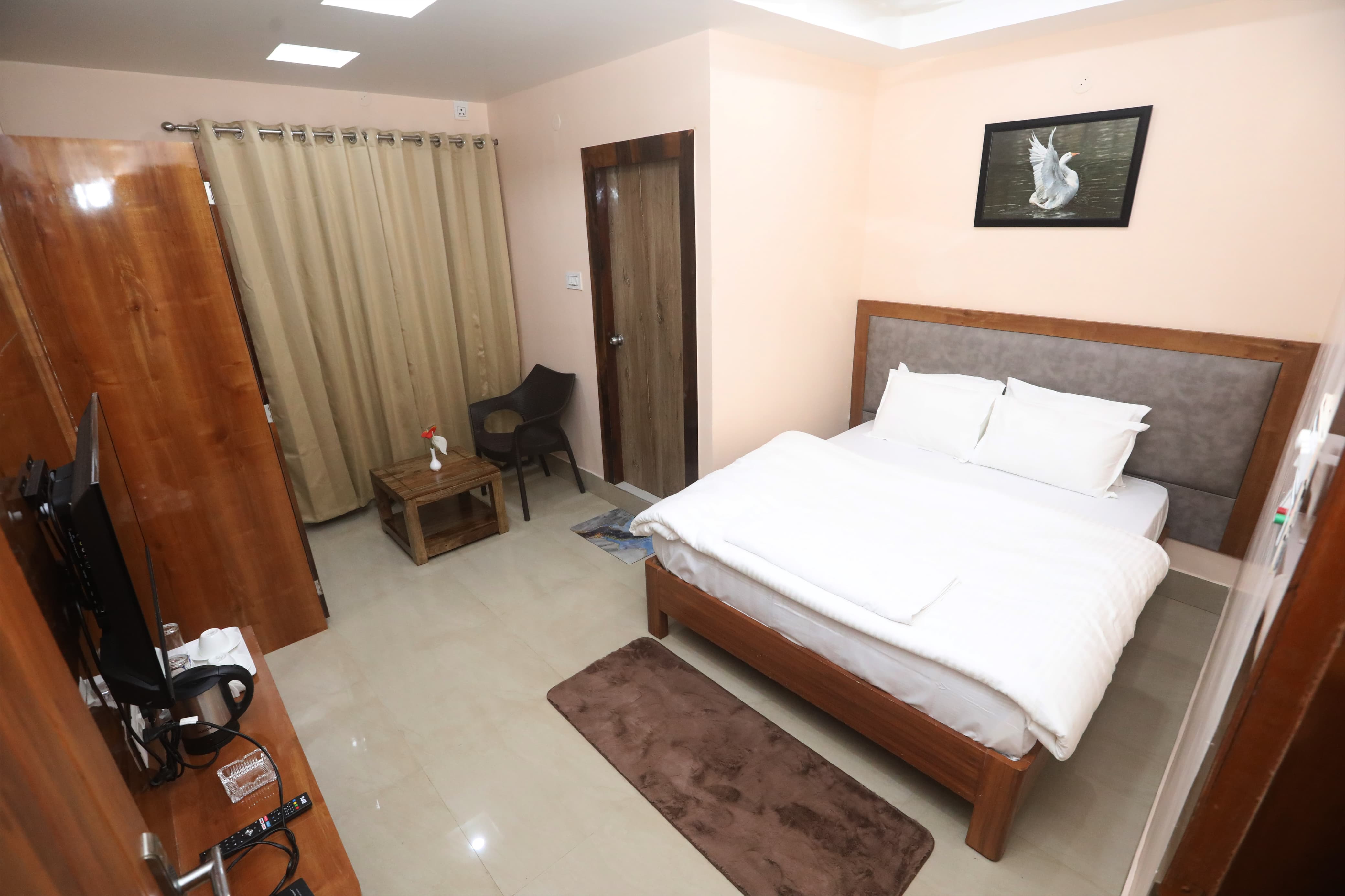 Mango Tree B&B | 350 M From GS Road - Tap to explore photos