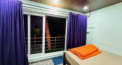 Livin Waves Beach Stay And Cafe Gokarna Room Type - Deluxe Room Beach View
