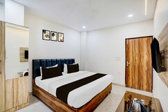 Collection O Karkardooma Court Metro Station Formerly Hotel Lotus