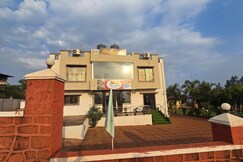 Hotel Riveria Shinde stays