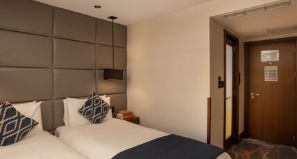 Montcalm Chilworth Townhouse Room Type - Club Twin