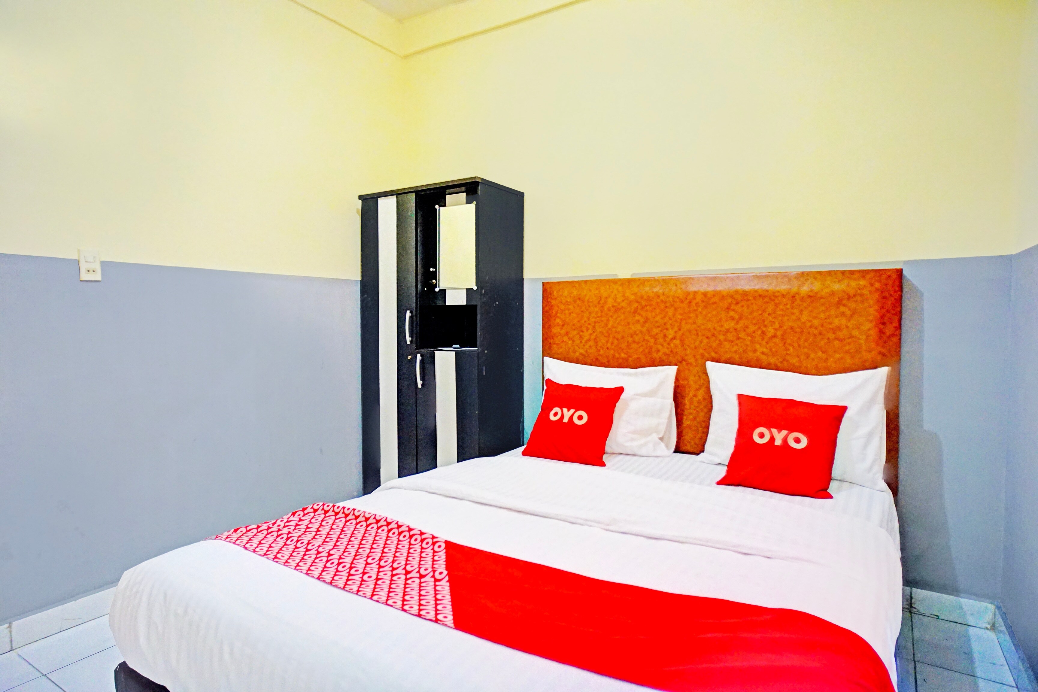 Dancenter Juma Ciger Hotel Medan - Tap to explore photos