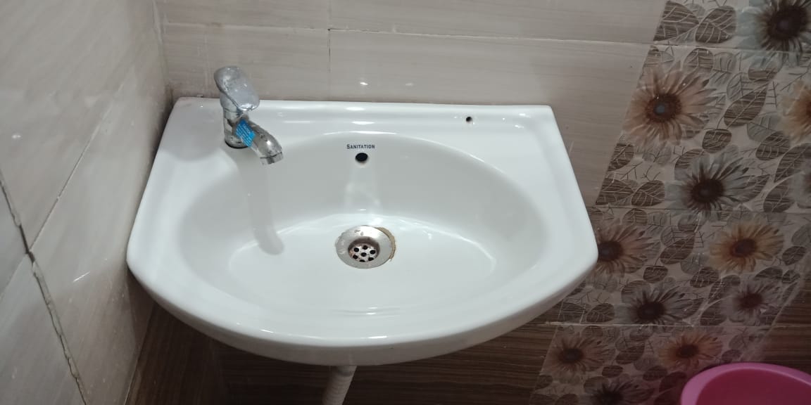 Hotel Ranchi Inn - Tap to explore photos