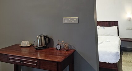 Cliff End Beach Stay Room Type - Deluxe Family Room