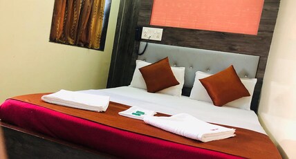Hotel Sun Star Residency- Fort Room Type - Deluxe Double Room