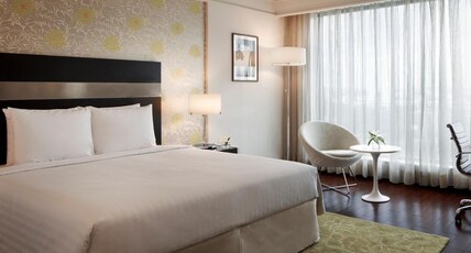 Crowne Plaza Pune City Centre Room Type - Deluxe King Room Non Smoking Crowne Plaza Pune City Centre Room Type - Deluxe King Room Non Smoking