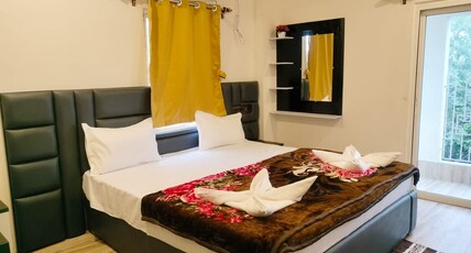 HOTEL VERSION REGENCY Room Type - Deluxe Double AC
