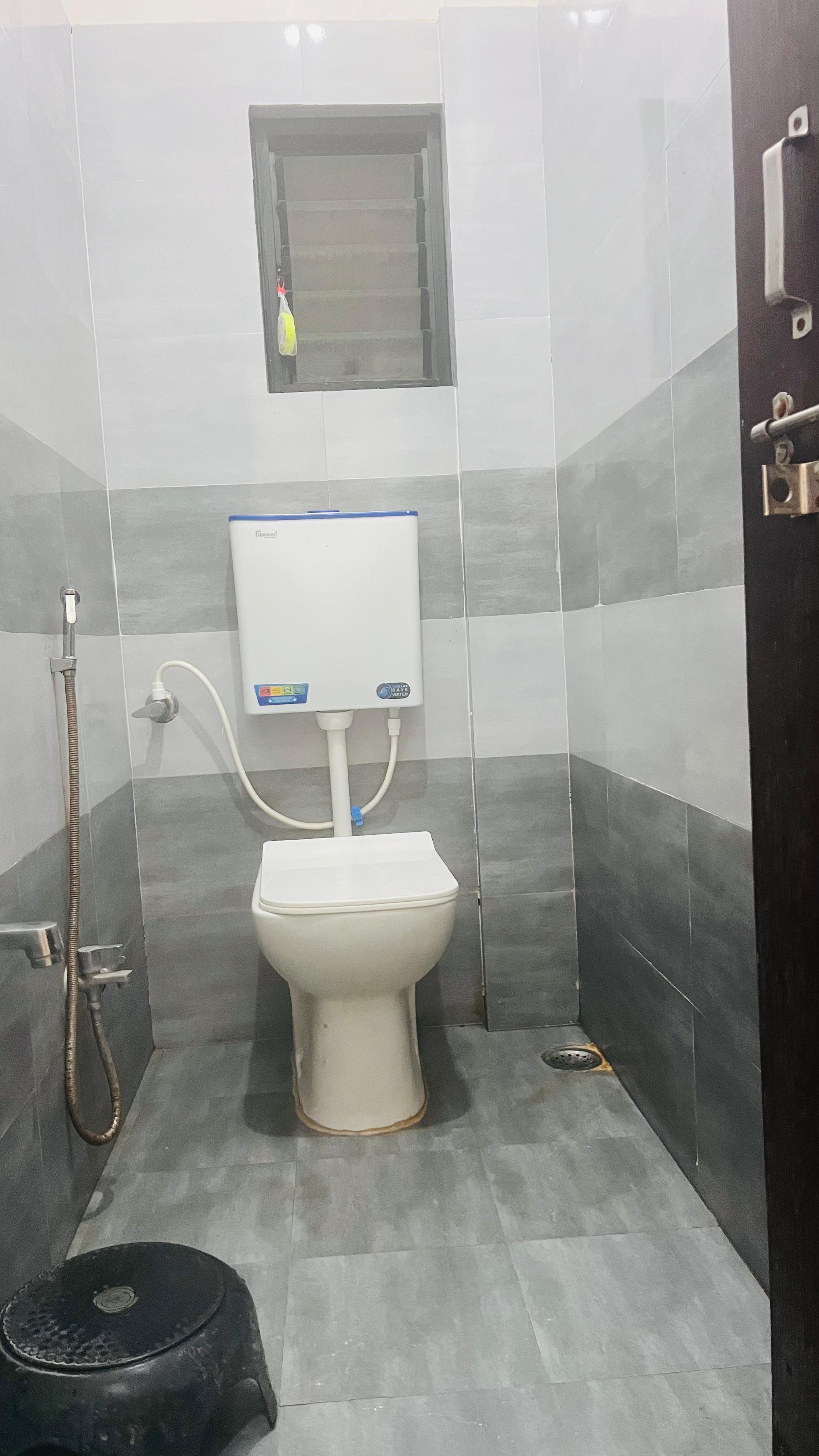 SHRI NATH HOTEL AND LODGING - Tap to explore photos