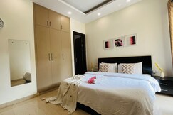 BluO Classic Studio DLF Cyber City Gurugram