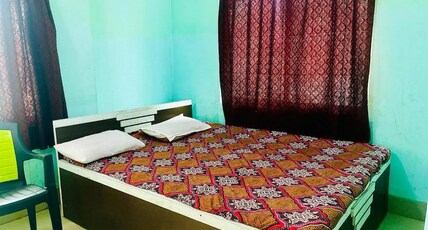 ALKAPURI GUEST HOUSE Room Type - Standard Double Bed Room
