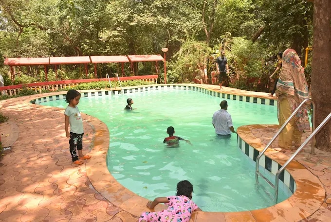 Janata Happy Home Matheran, 300 m from Matheran Railway Station - Tap to explore photos