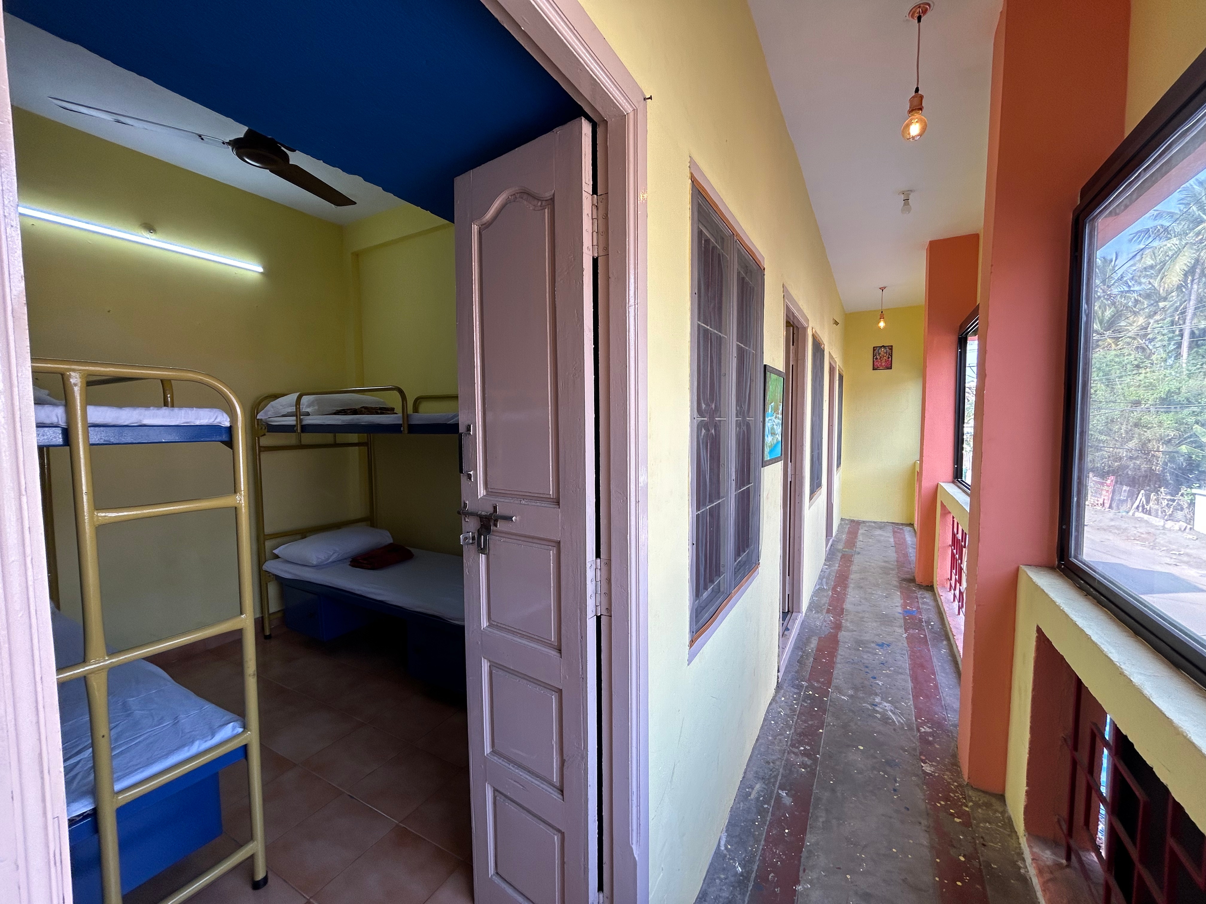 The Kaya Backpackers Rooms Srirangam - Tap to explore photos