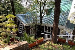 Cedar Breeze Villas - An LVB Experience