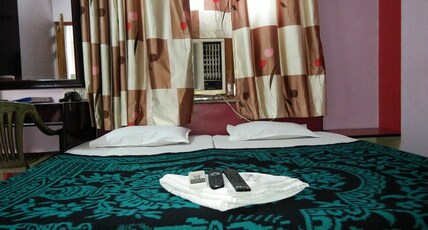 Hotel Mayur - 0.4km from Railway Station Room Type - AC Semi Deluxe