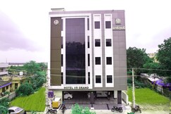 Hotel VR Grand