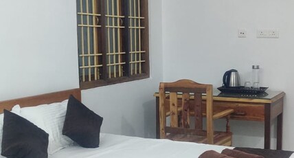 RADHABAI HOMESTAY Room Type - Double bedroom Ac room