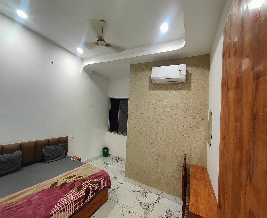 Suhana Hotel - Tap to explore photos