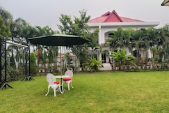 Chet's Residency