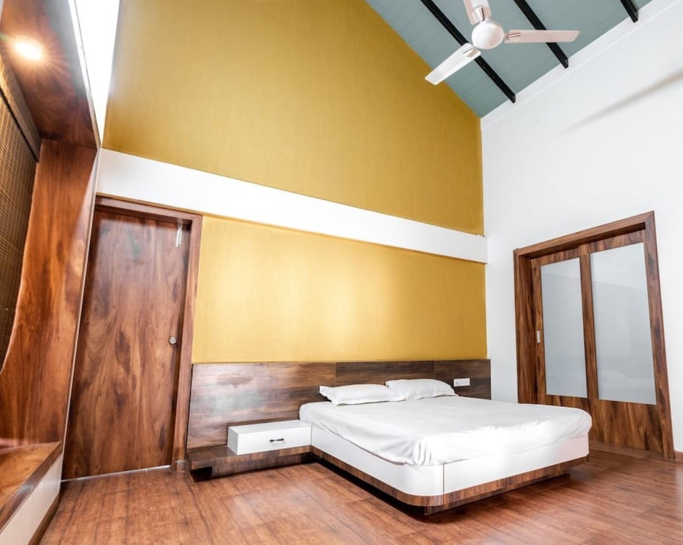 Travalong Nivaan | 4 BHK Pool Villa - Tap to explore photos