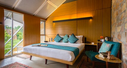Mana Hotels Room Type - Villa Mezz Room