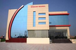 Sheesh Mahal Hotel & Restaurant