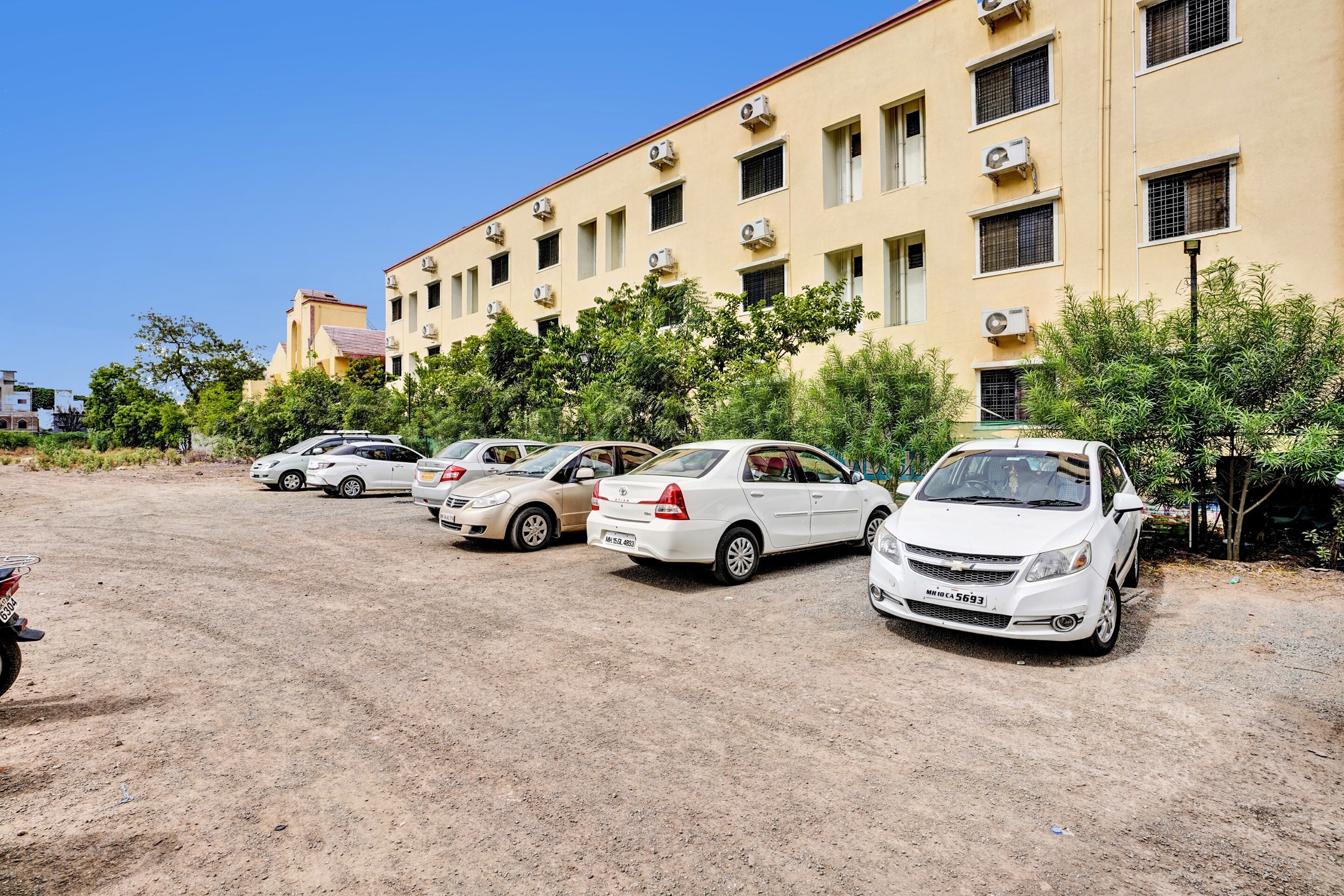 Hotel Vidisha Palace - Tap to explore photos