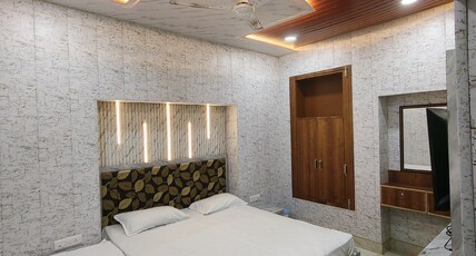 Lalmani Kothi Room Type - Triple bed
