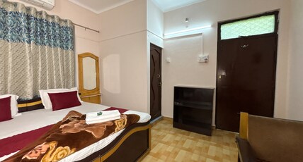 Sheetal Resort And Restaurant Room Type - Bedroom 104