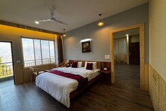Rooms of Hotel Cedar Wave