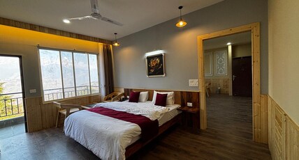 Hotel Cedar Wave Room Type - Suite Room