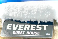 Everest Guest House Tangmarg